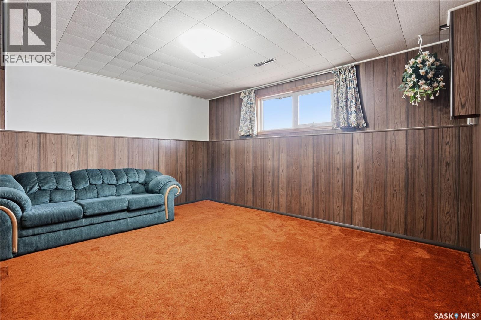 46 Lyons Street, Regina, SK - Indoor Photo Showing Other Room