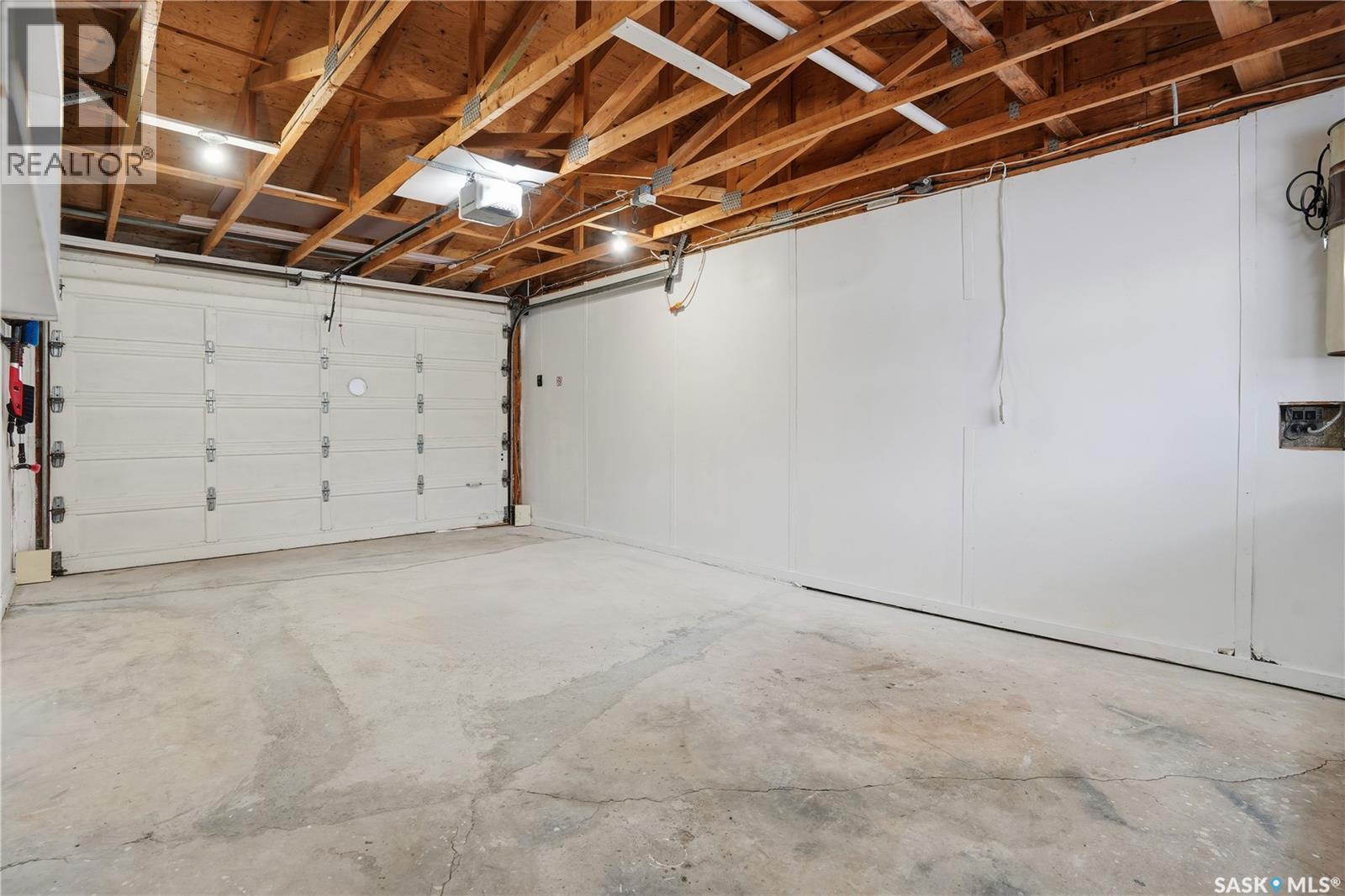 46 Lyons Street, Regina, SK - Indoor Photo Showing Garage