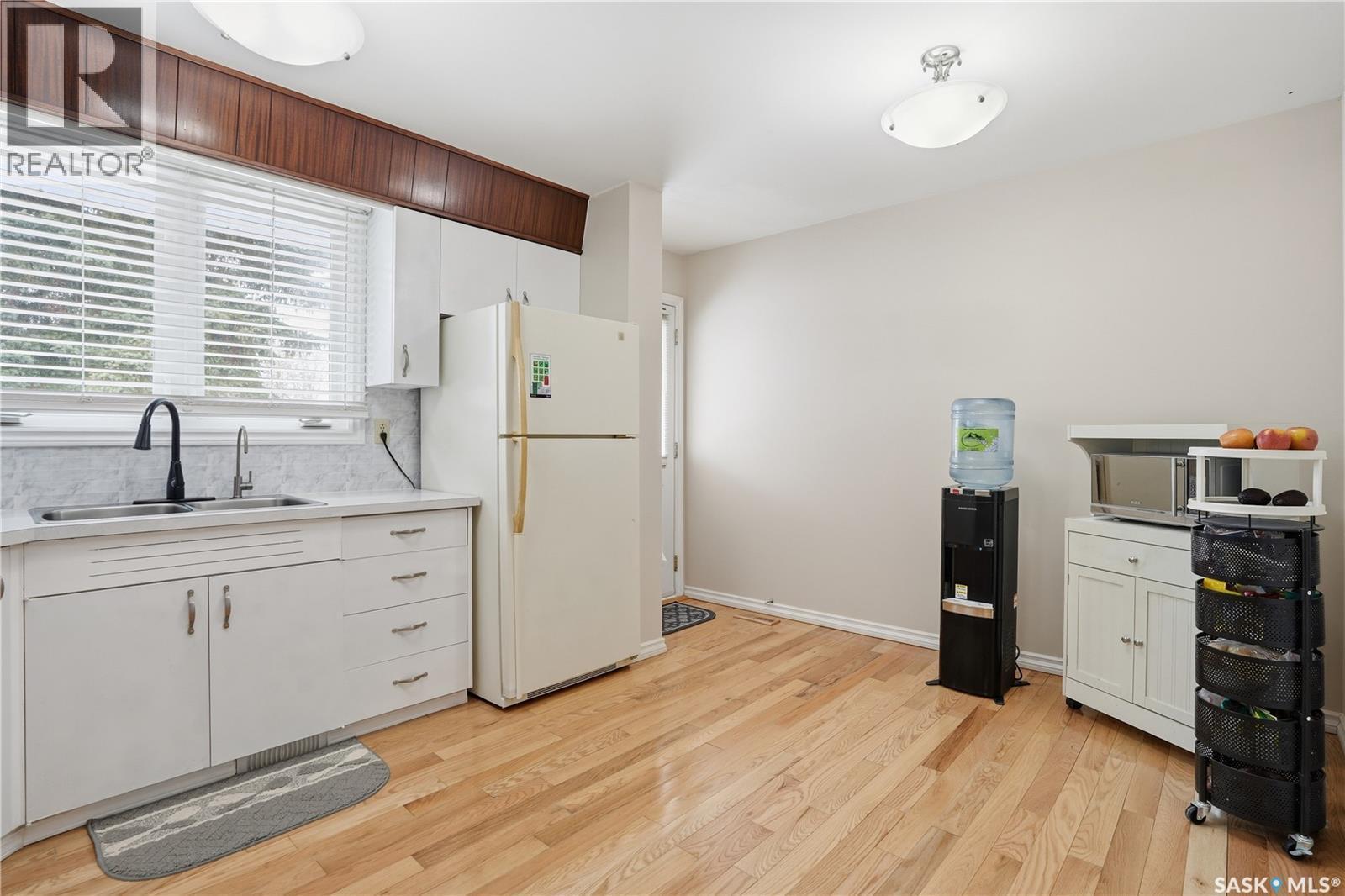 46 Lyons Street, Regina, SK - Indoor Photo Showing Other Room