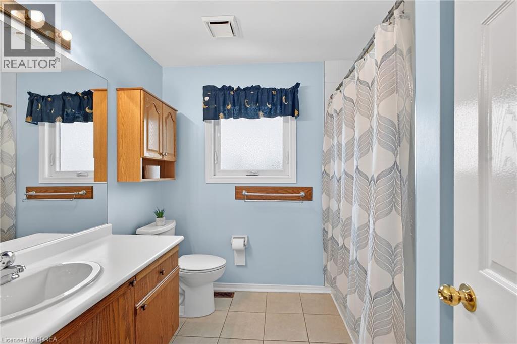 223 Glenvalley Drive, Cambridge, ON - Indoor Photo Showing Bathroom