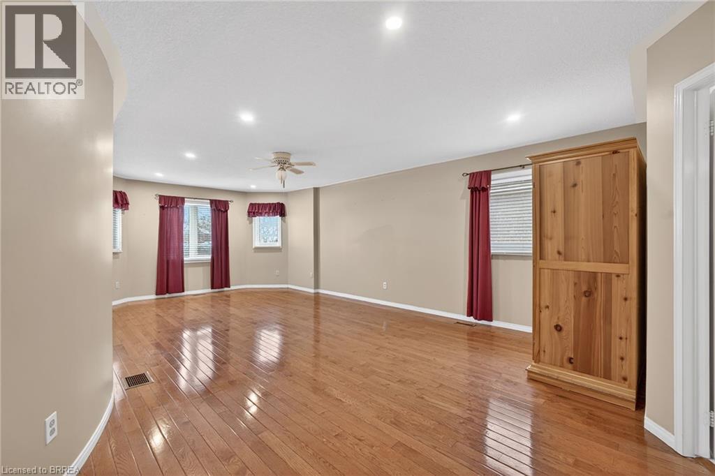 223 Glenvalley Drive, Cambridge, ON - Indoor Photo Showing Other Room