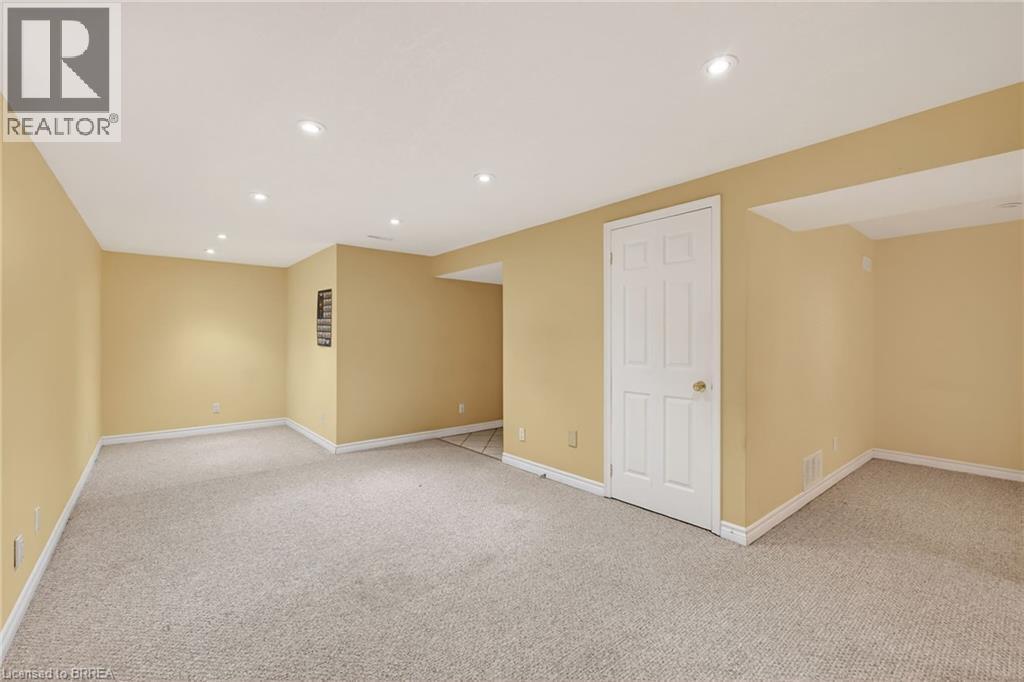 223 Glenvalley Drive, Cambridge, ON - Indoor Photo Showing Other Room