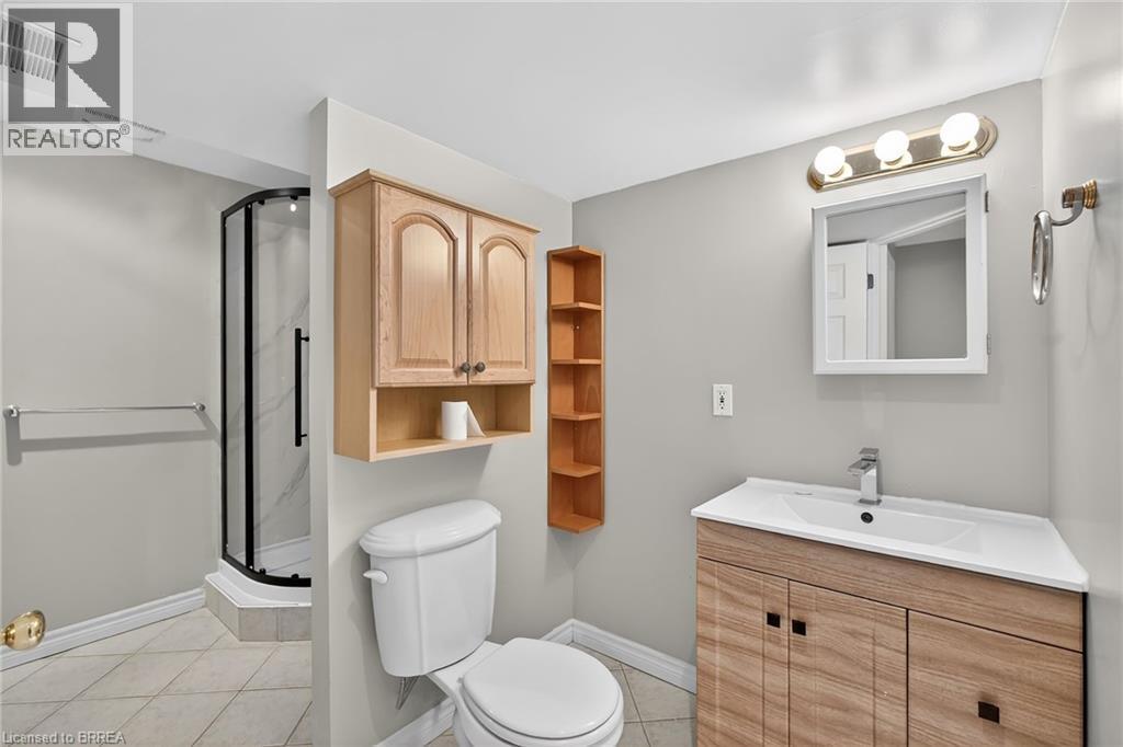 223 Glenvalley Drive, Cambridge, ON - Indoor Photo Showing Bathroom