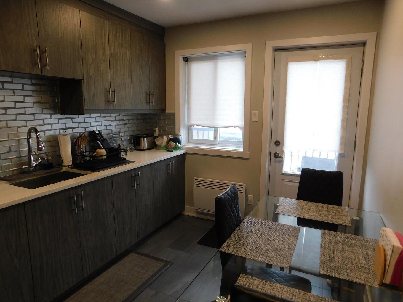 Kitchen - 6-1035 Rue De Liège O., Montréal (Villeray/Saint-Michel/Parc-Extension), QC - Indoor Photo Showing Other Room