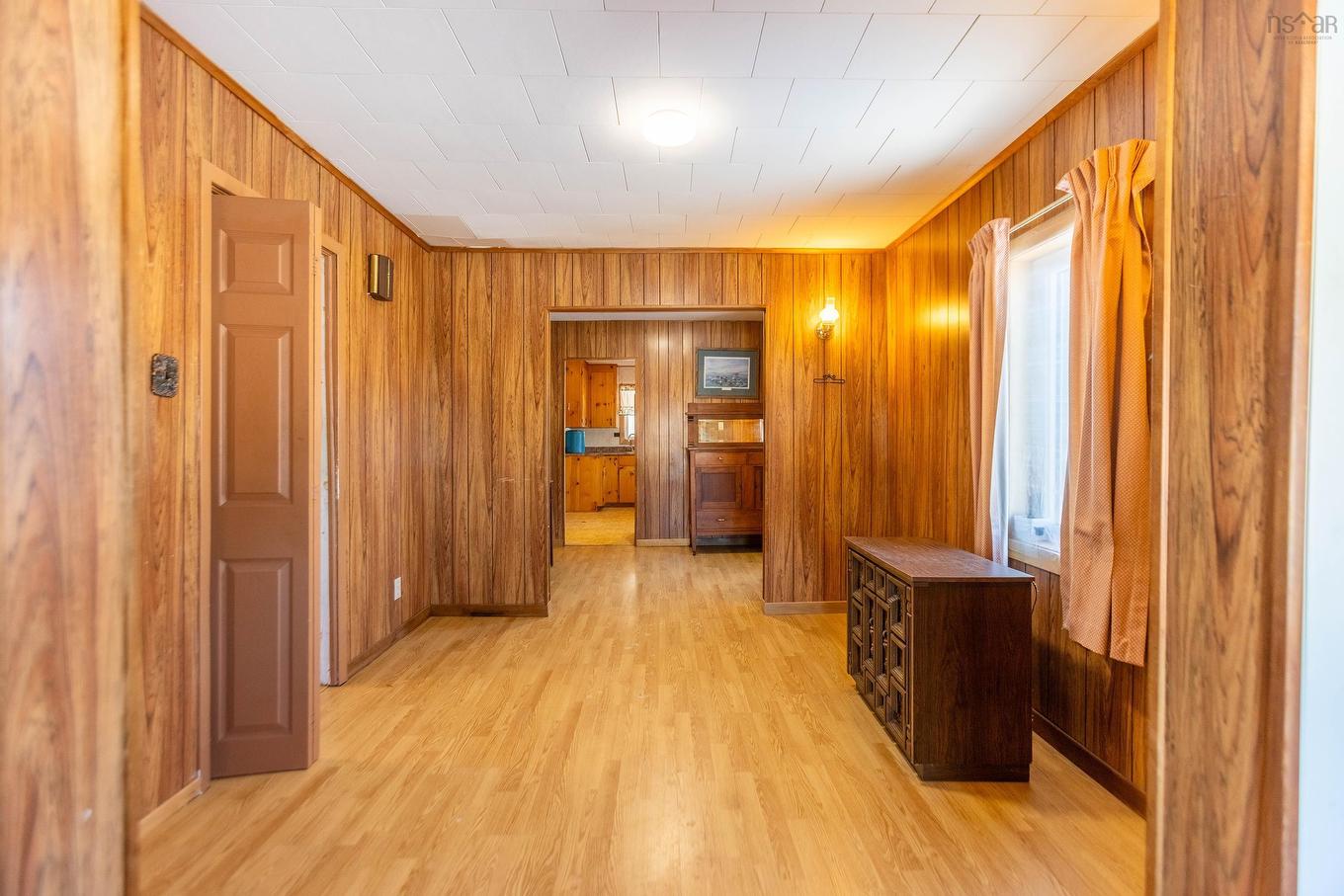 135 Pleasant Street E, Amherst, NS