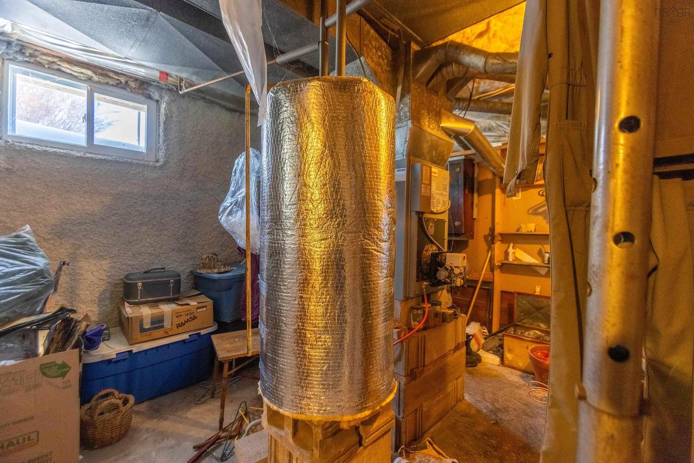 135 Pleasant Street E, Amherst, NS