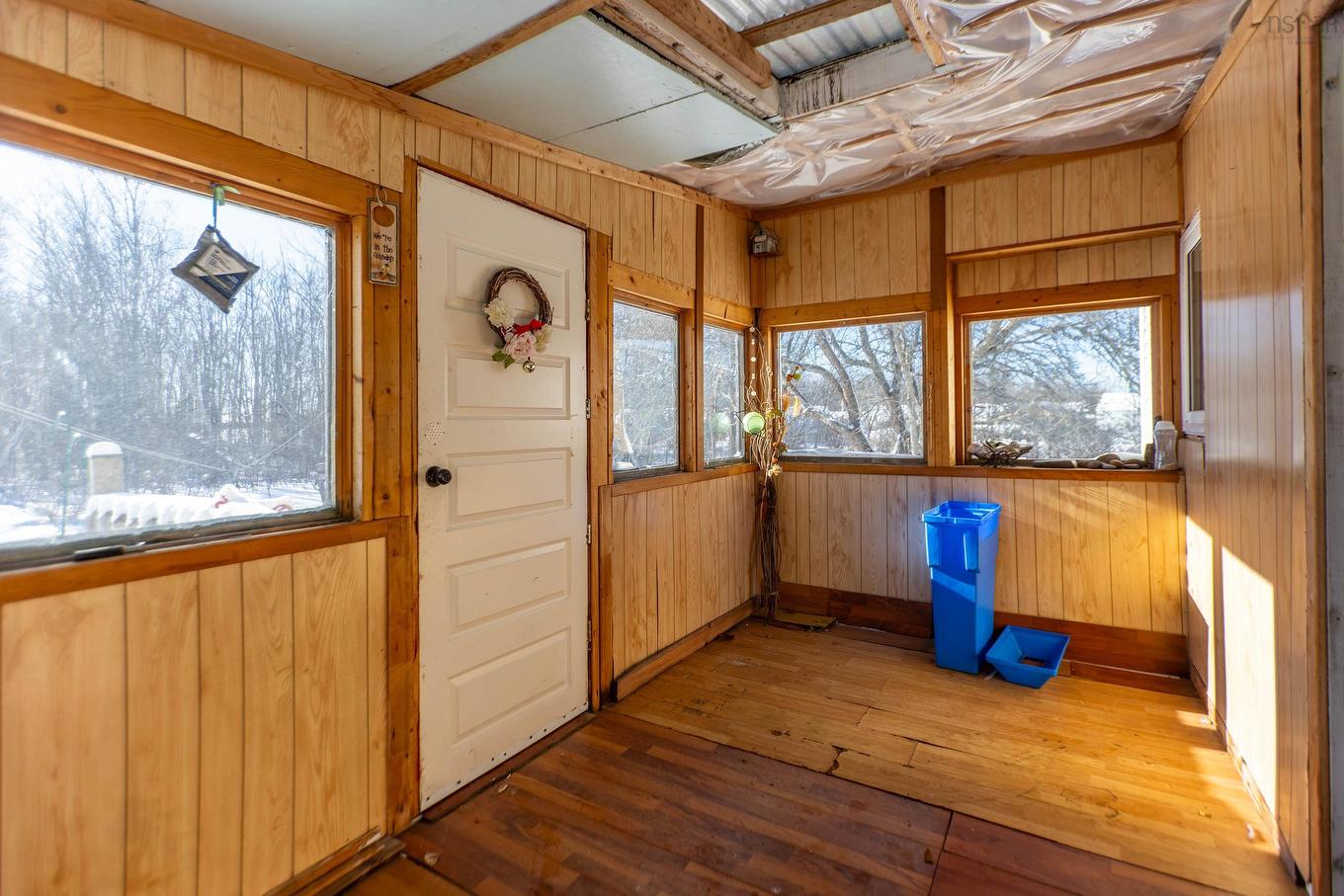 135 Pleasant Street E, Amherst, NS