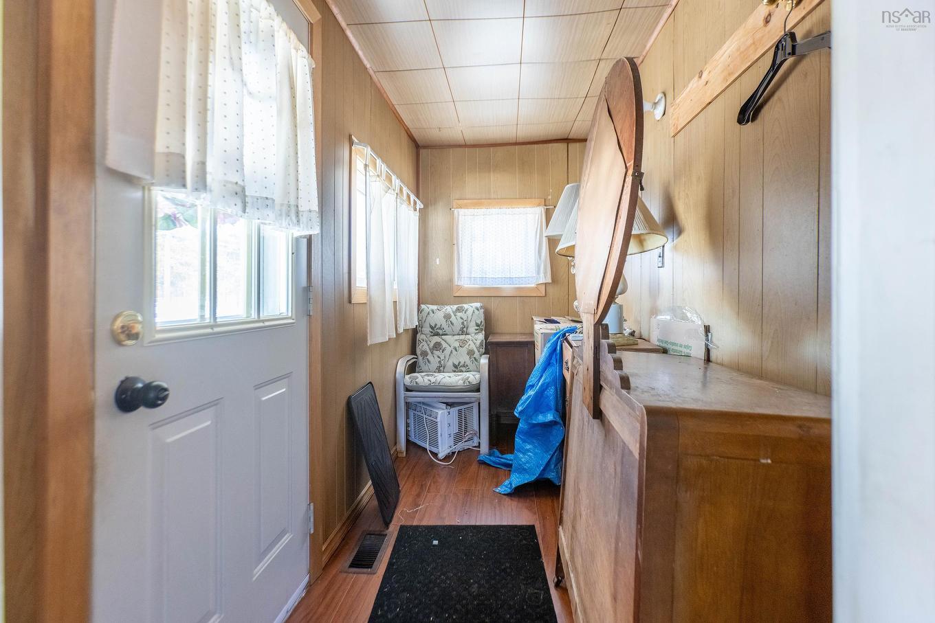 135 Pleasant Street E, Amherst, NS