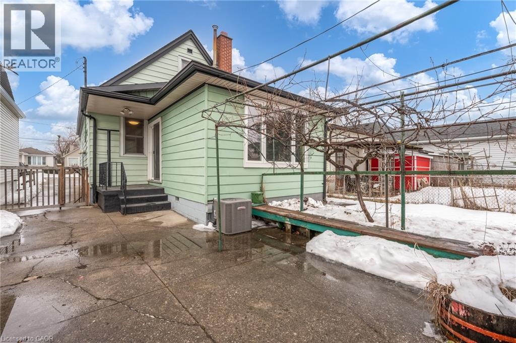 156 Adeline Avenue, Hamilton, ON - Outdoor