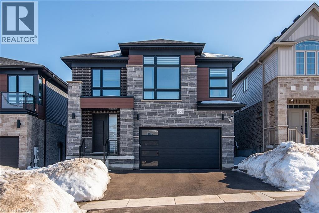 351 Chokecherry Crescent, Waterloo, ON - Outdoor With Facade