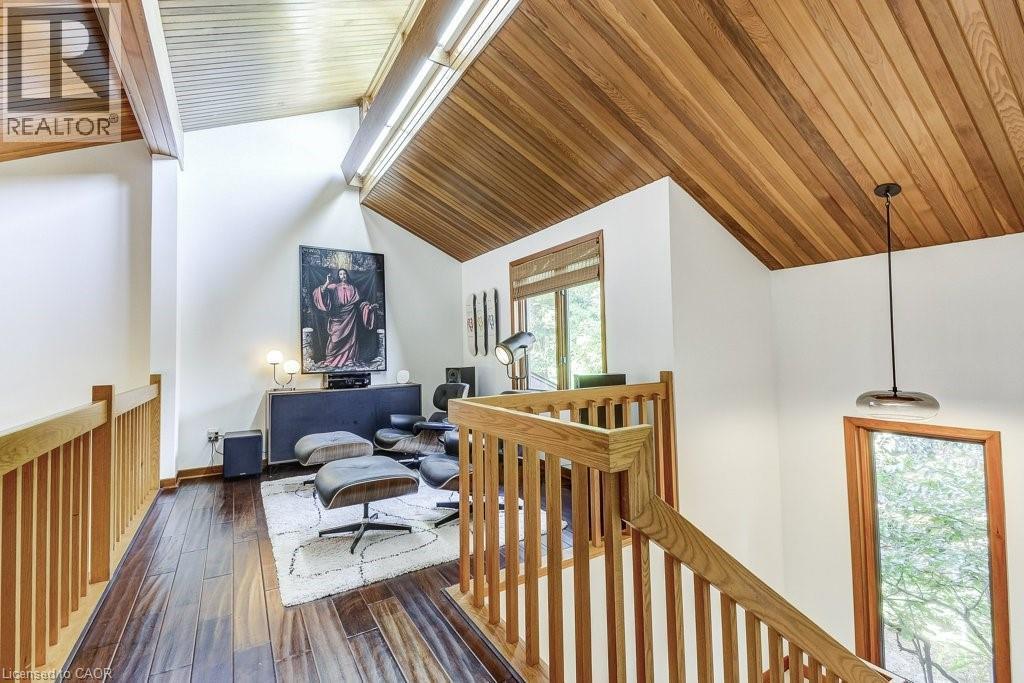 9 Foresthill Crescent, Fonthill, ON - Indoor Photo Showing Other Room