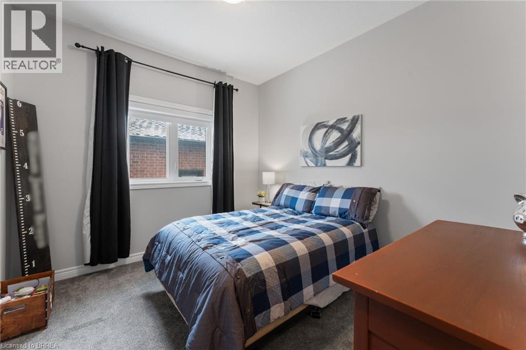 2 Masters Lane, Paris, ON - Indoor Photo Showing Bedroom