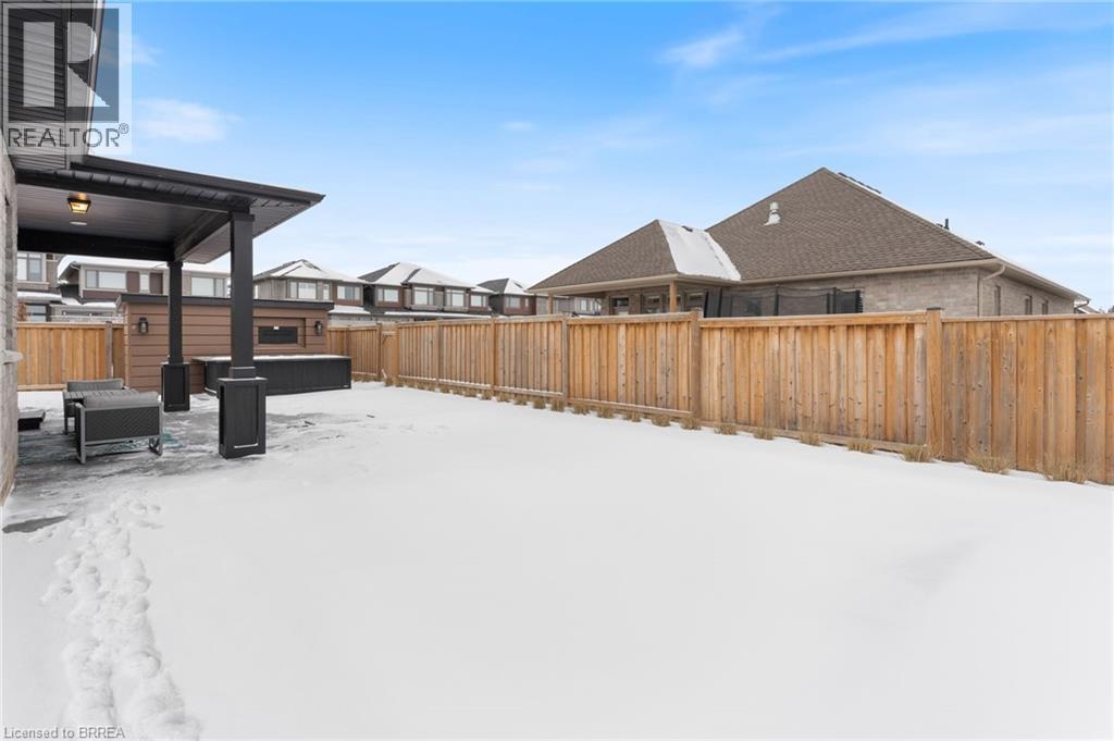 2 Masters Lane, Paris, ON - Outdoor