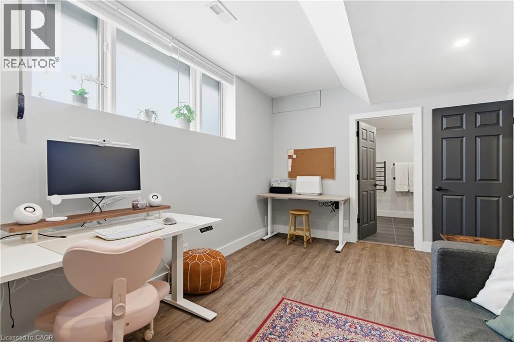 88 Old Forest Crescent, Kitchener, ON - Indoor Photo Showing Office