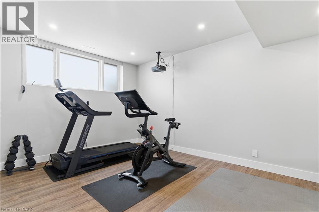 88 Old Forest Crescent, Kitchener, ON - Indoor Photo Showing Gym Room