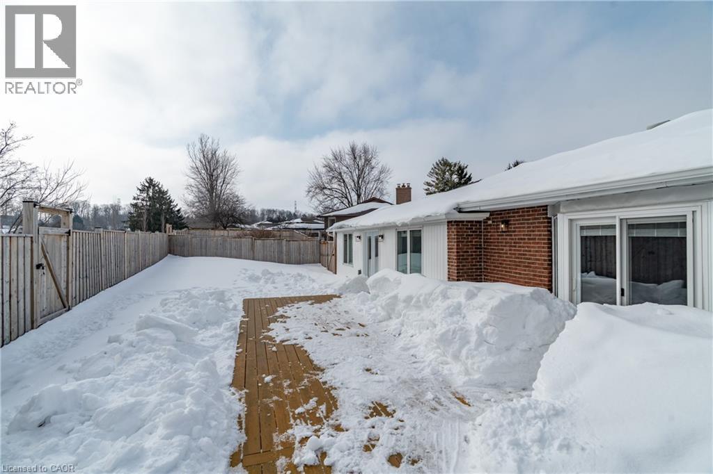 88 Old Forest Crescent, Kitchener, ON - Outdoor