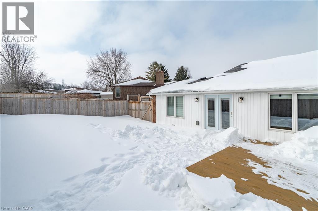 88 Old Forest Crescent, Kitchener, ON - Outdoor