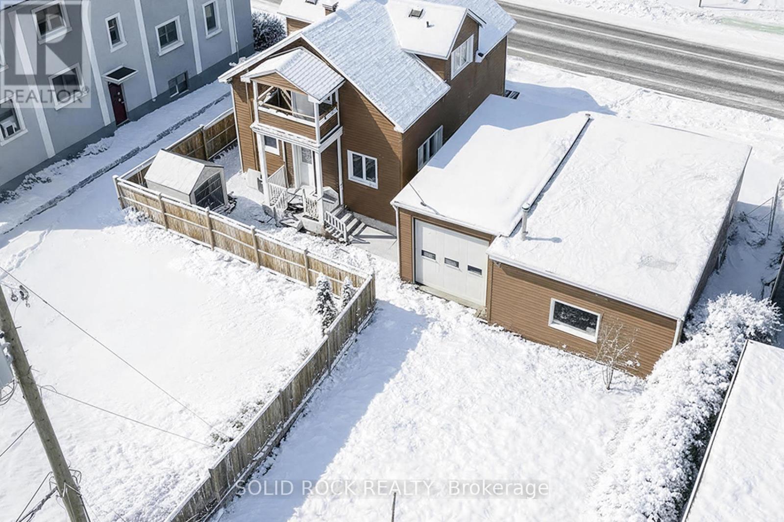 412 Montreal Road, Ottawa, ON - Outdoor