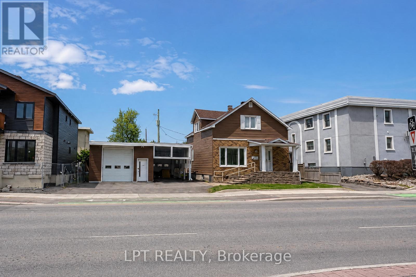 412 Montreal Road, Ottawa, ON - Outdoor With Facade