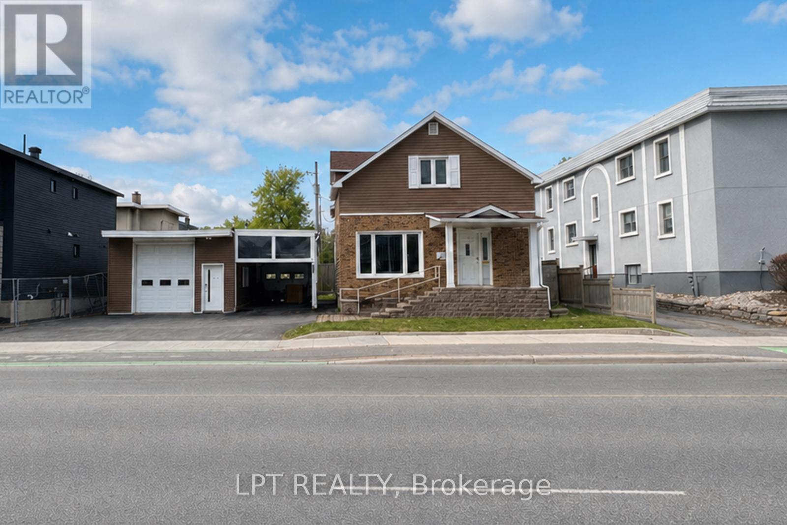 412 Montreal Road, Ottawa, ON - Outdoor With Facade