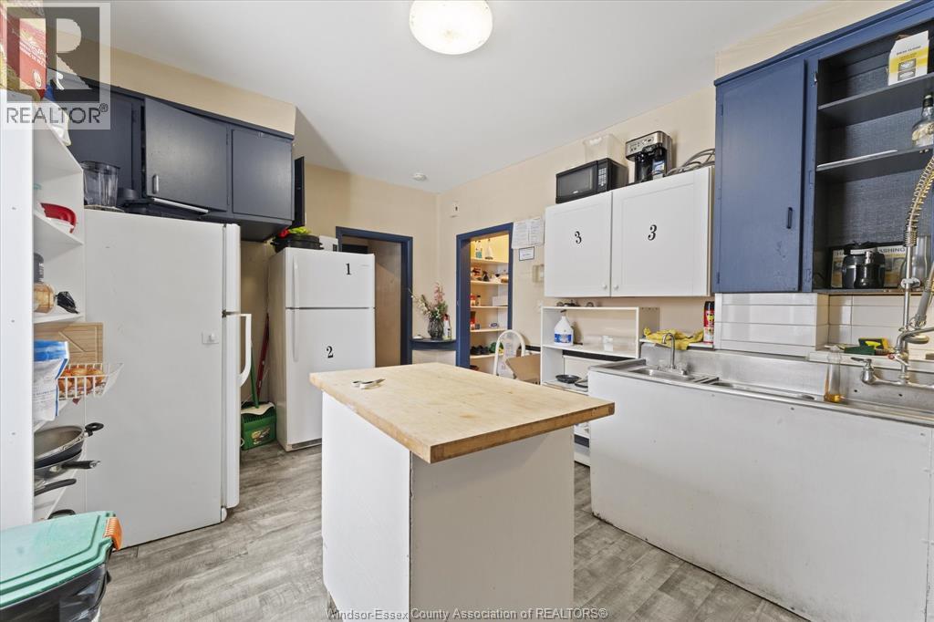 3060 Sandwich, Windsor, ON - Indoor Photo Showing Kitchen