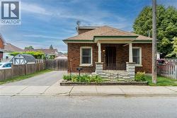 182 DURHAM Street Brantford, ON N3S 4Y7