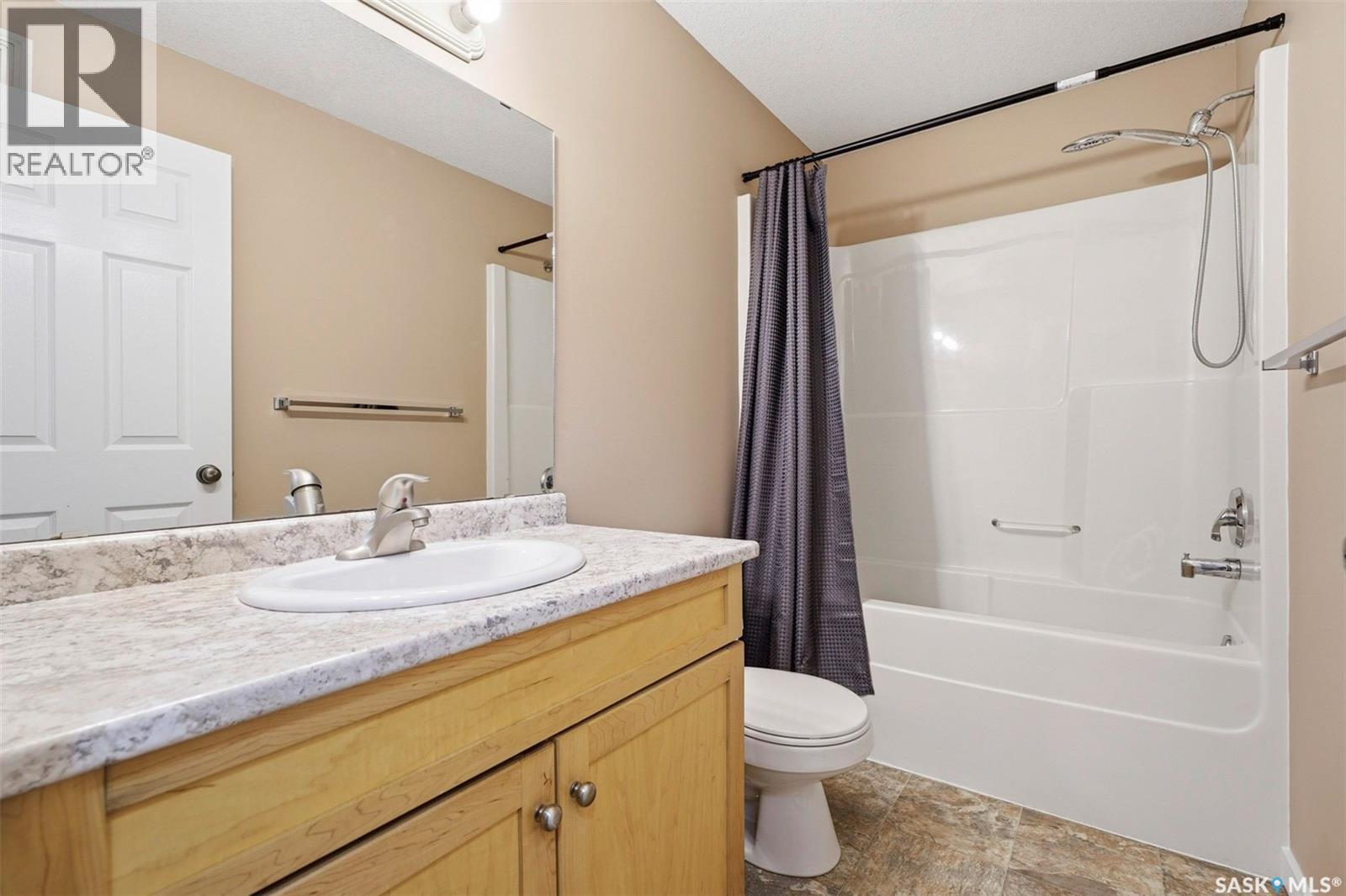 110 215 Lowe Road, Saskatoon, SK