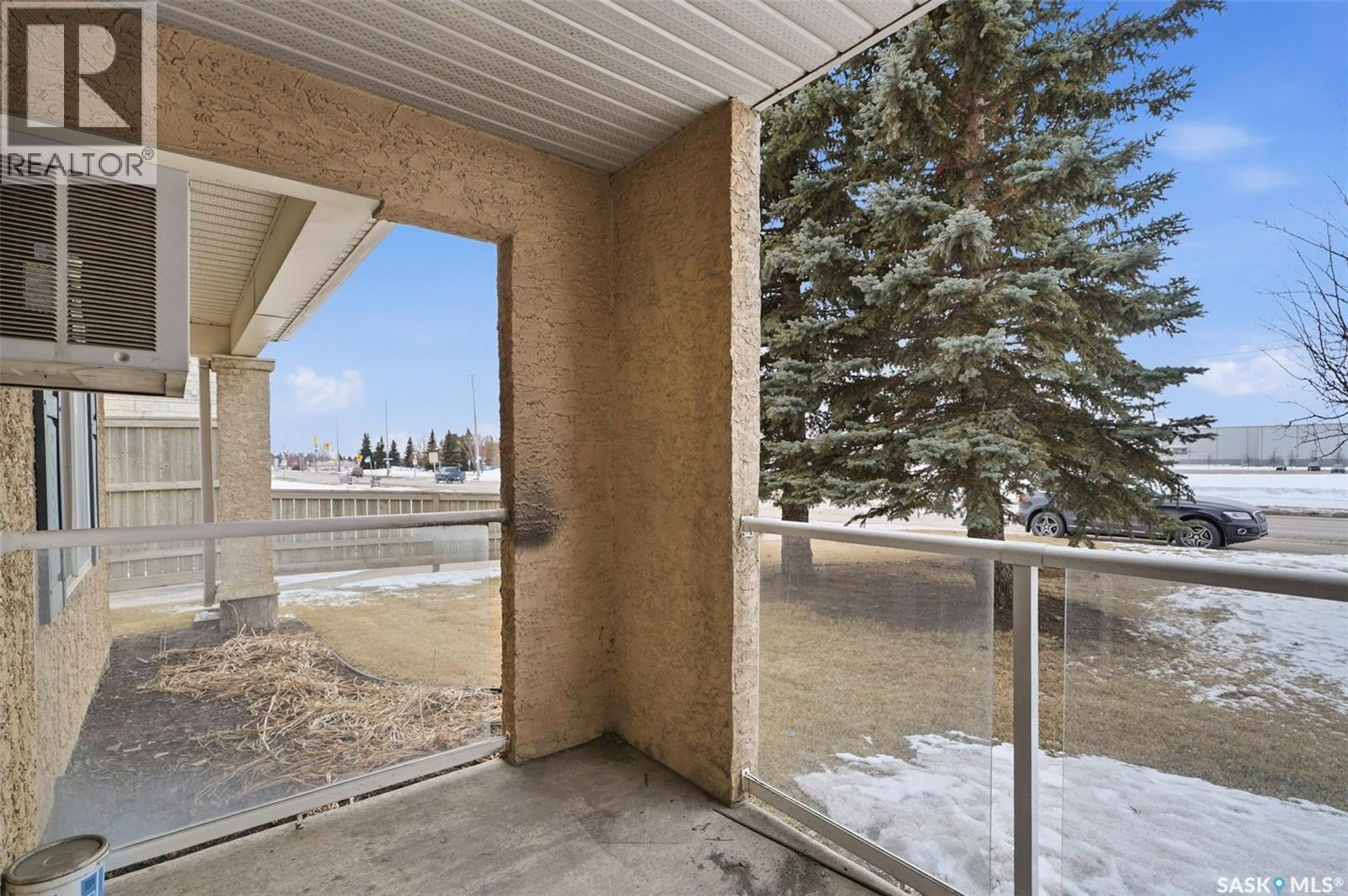 110 215 Lowe Road, Saskatoon, SK
