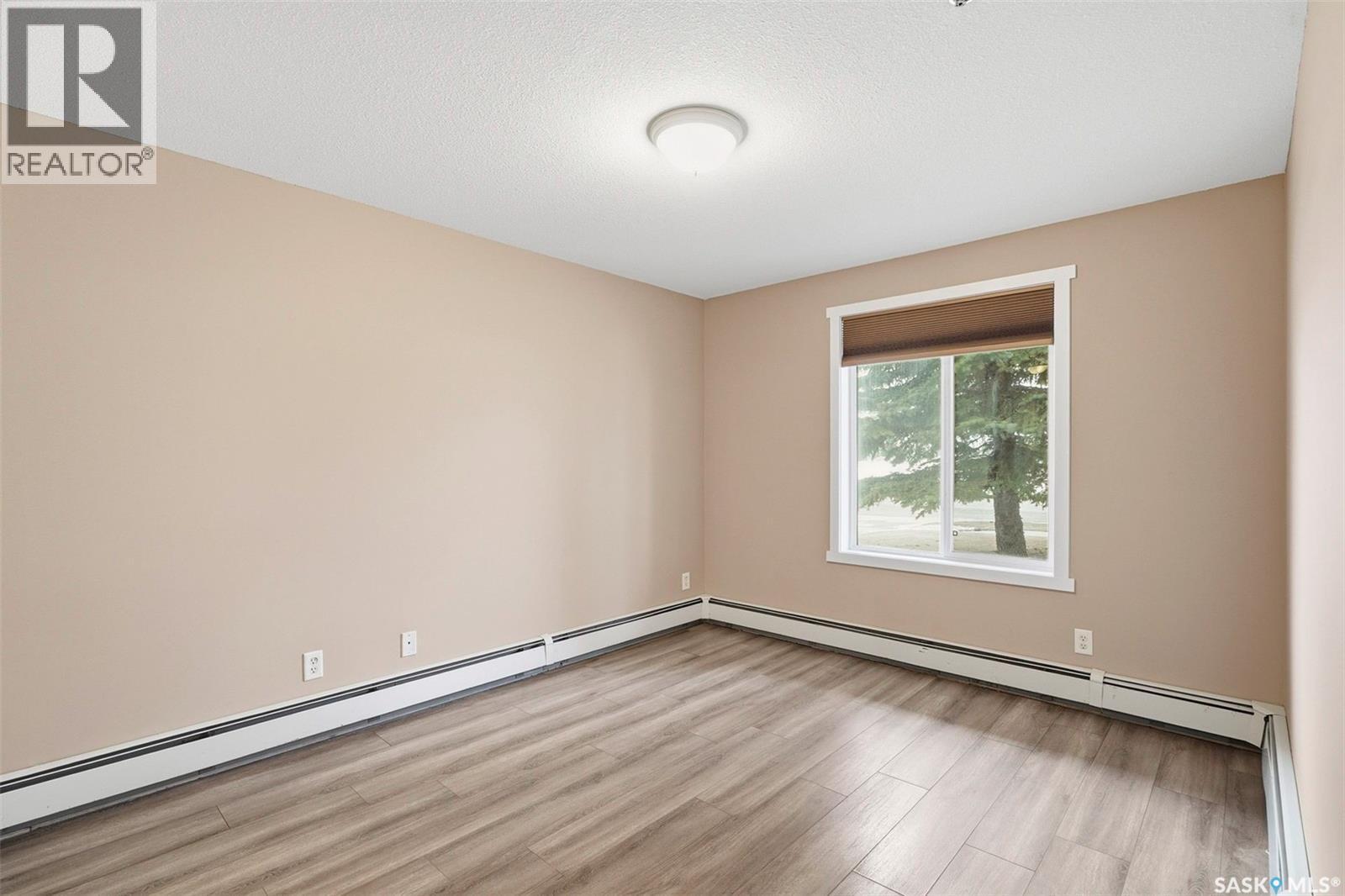 110 215 Lowe Road, Saskatoon, SK