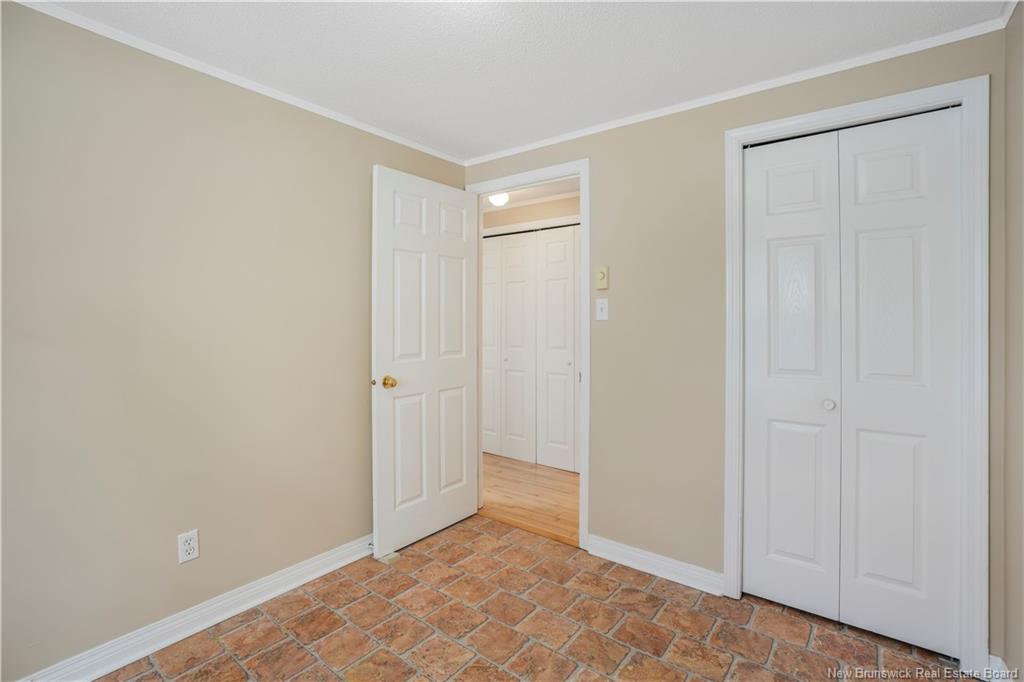 107 Hedgeview Dr, Fredericton, NB