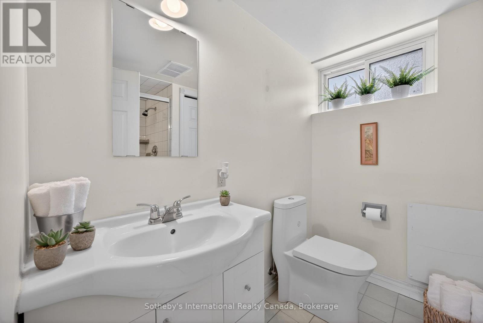 Lower level bath w/large shower - 1420 Tiny Beaches Road N, Tiny, ON - Indoor Photo Showing Bathroom