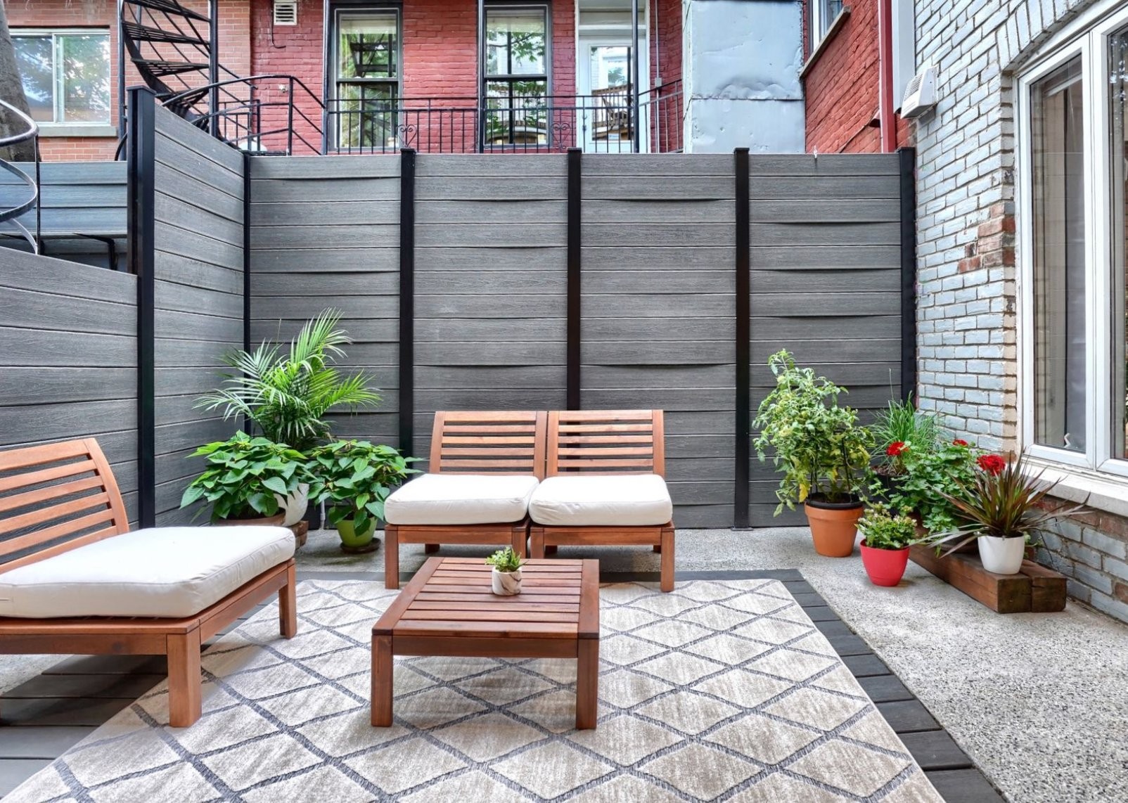 Courtyard - 1218 Rue Alexandre-Desève, Montréal (Ville-Marie), QC - Outdoor With Deck Patio Veranda With Exterior