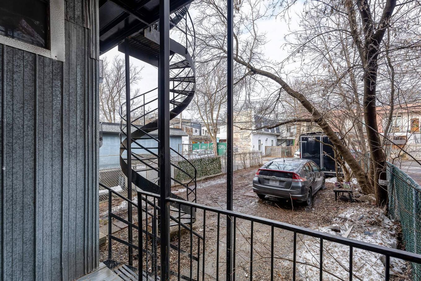 Backyard - 5881 Rue St-Denis, Montréal (Rosemont/La Petite-Patrie), QC - Outdoor With Exterior