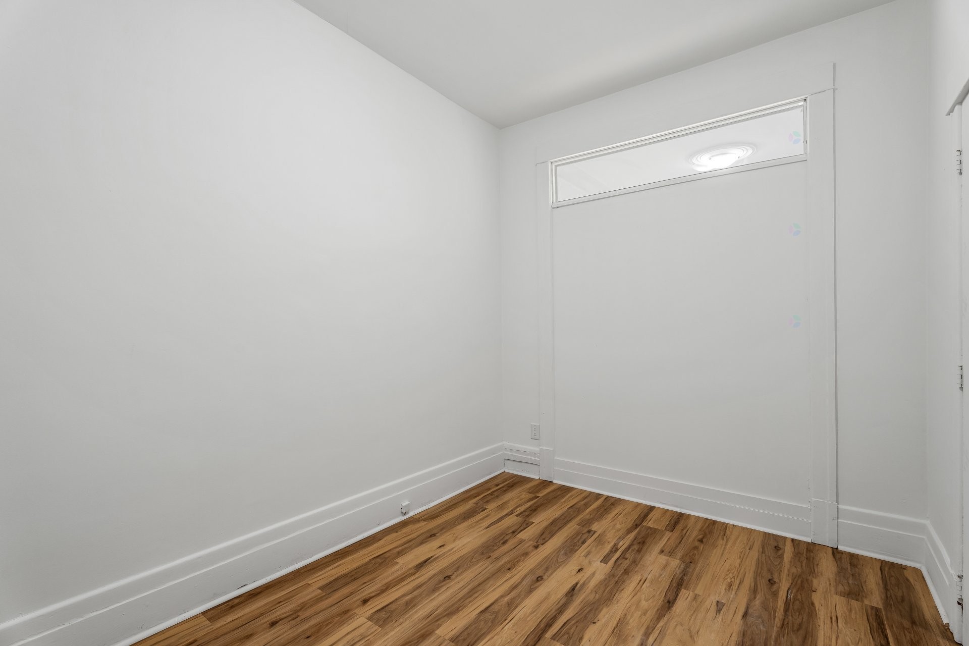 Chambre à coucher - 5881 Rue St-Denis, Montréal (Rosemont/La Petite-Patrie), QC - Indoor Photo Showing Other Room