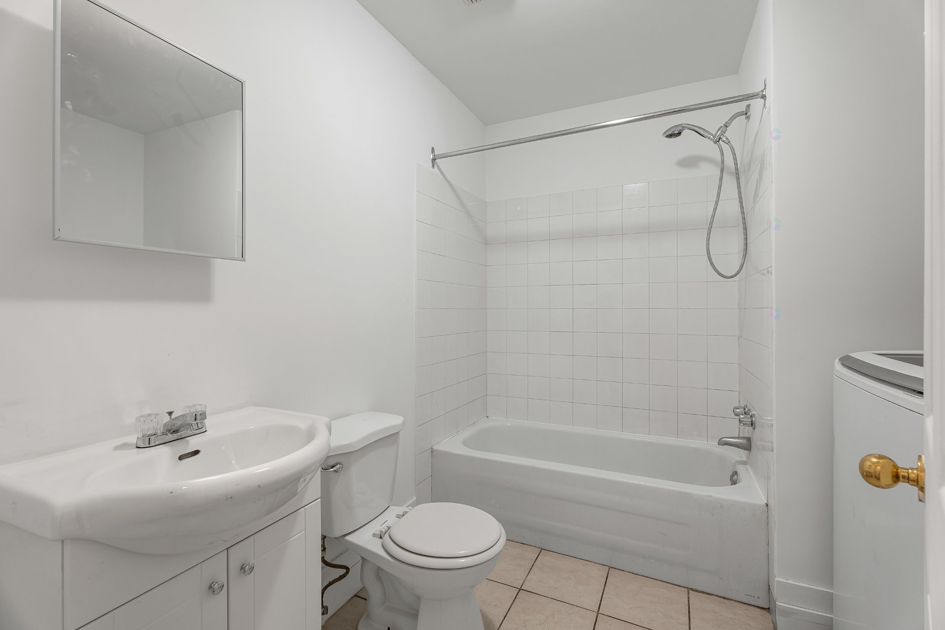 Salle de bains - 5881 Rue St-Denis, Montréal (Rosemont/La Petite-Patrie), QC - Indoor Photo Showing Bathroom