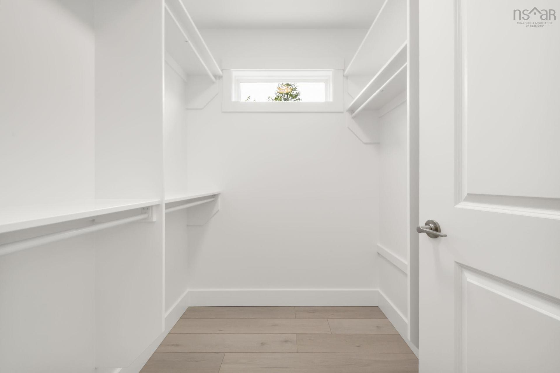 85 Simona Drive, Dartmouth, NS - Indoor With Storage