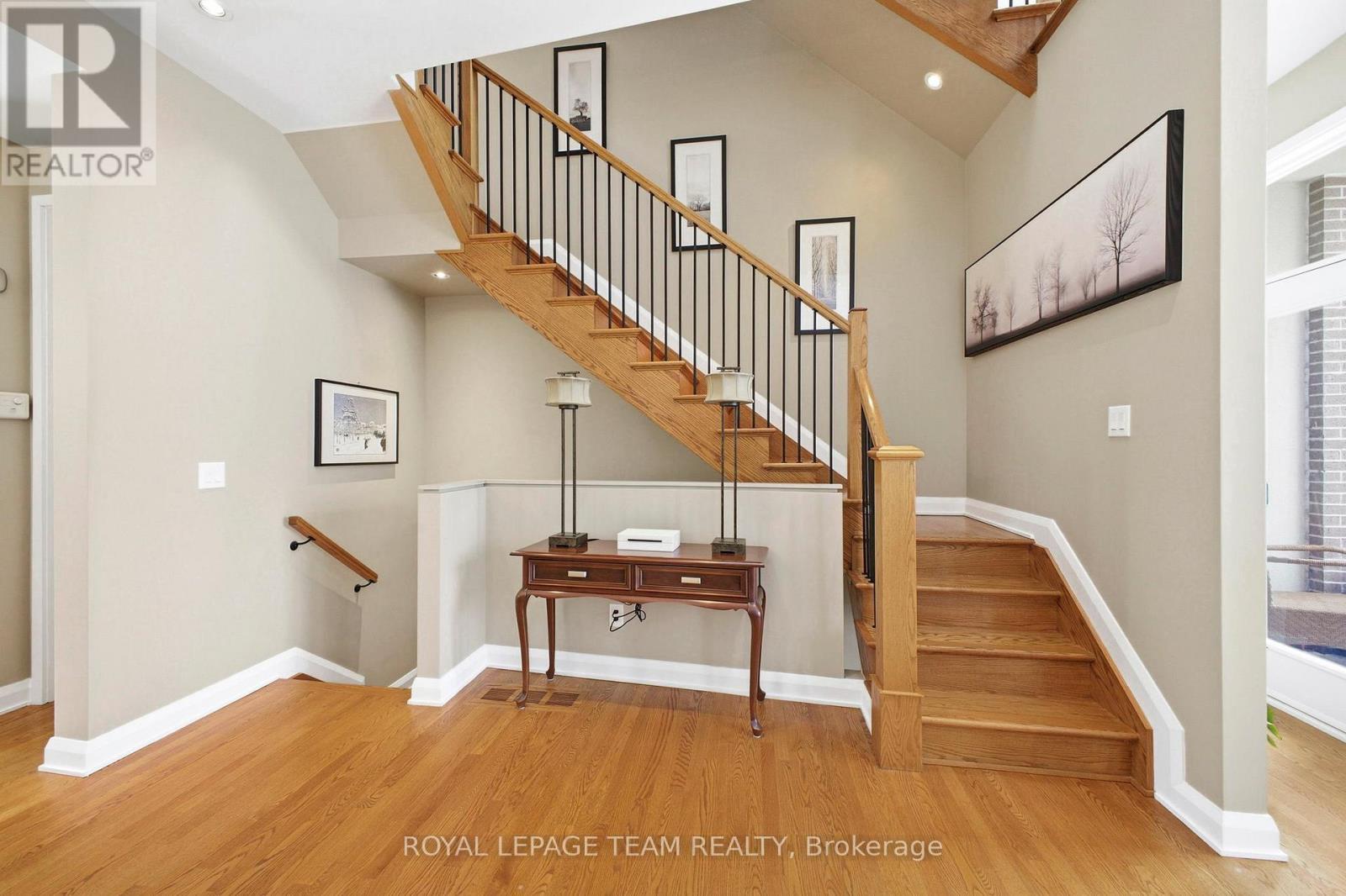 418 Mayfair Avenue, Ottawa, ON - Indoor Photo Showing Other Room