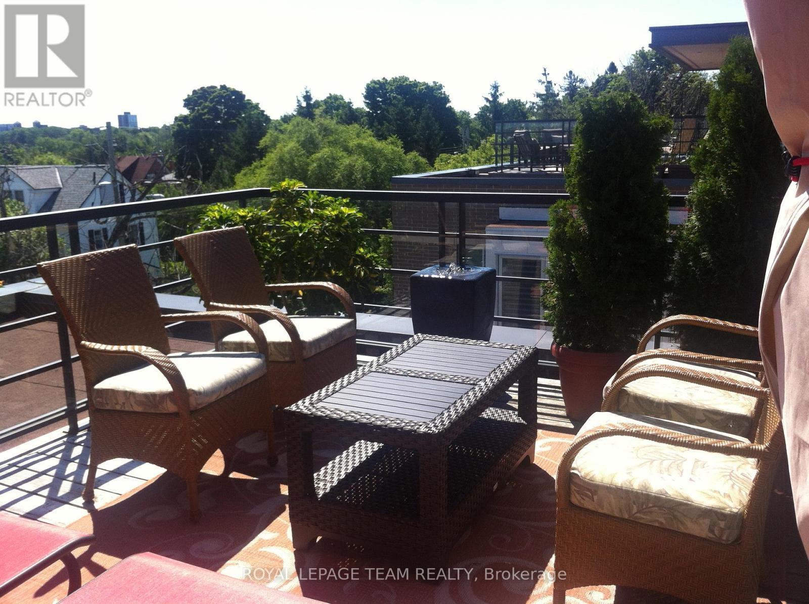 418 Mayfair Avenue, Ottawa, ON - Outdoor With Deck Patio Veranda With Exterior