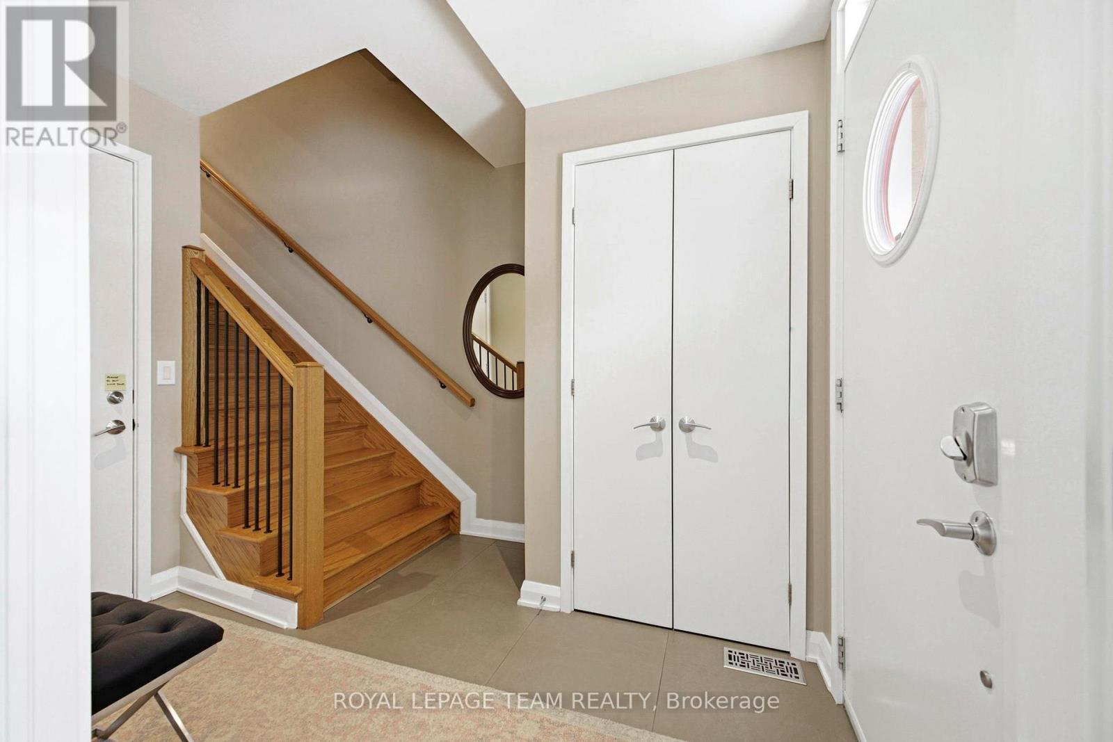 418 Mayfair Avenue, Ottawa, ON - Indoor Photo Showing Other Room