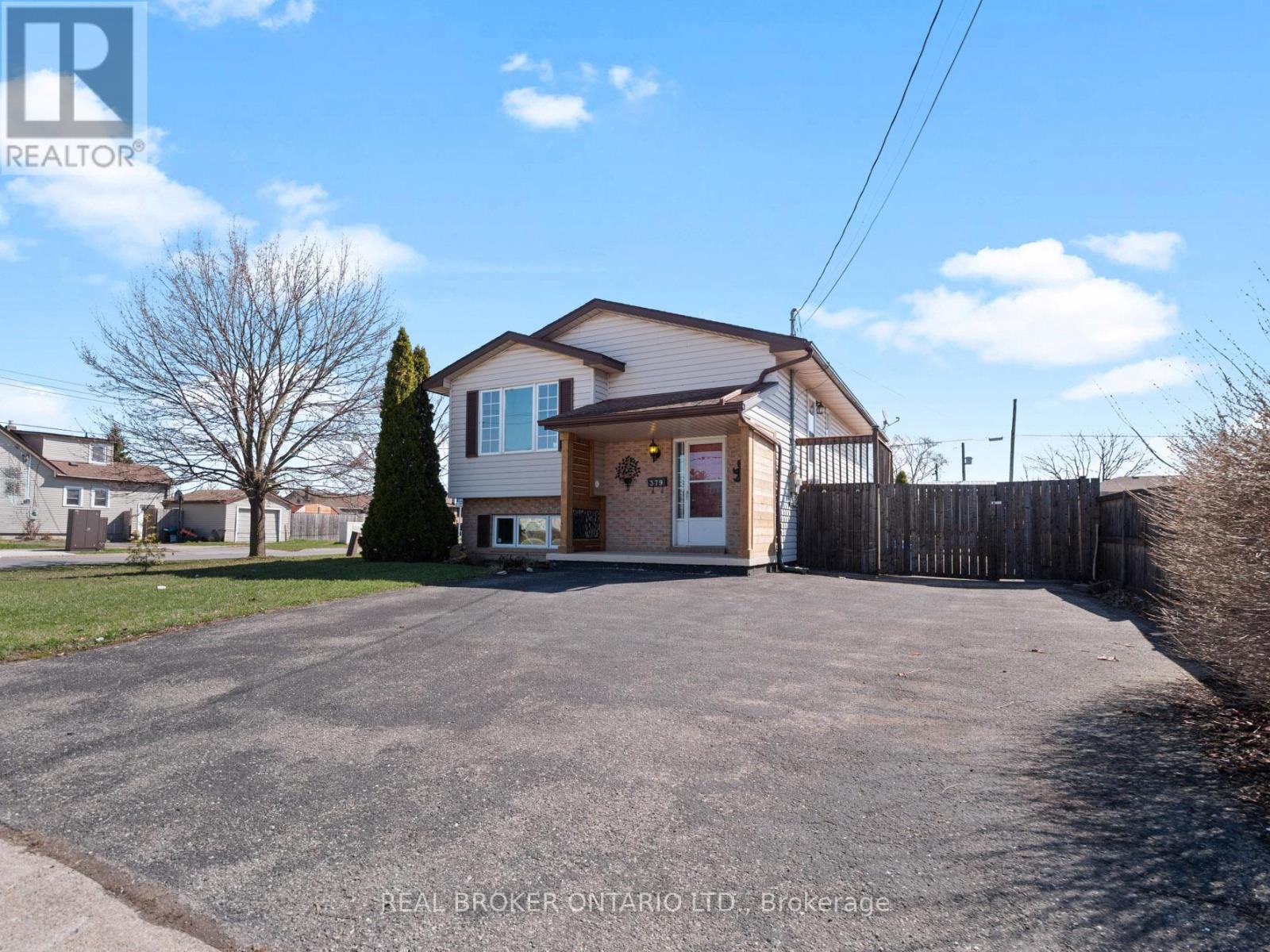 379 Southworth Street S, Welland (Lincoln/Crowland), ON - Outdoor