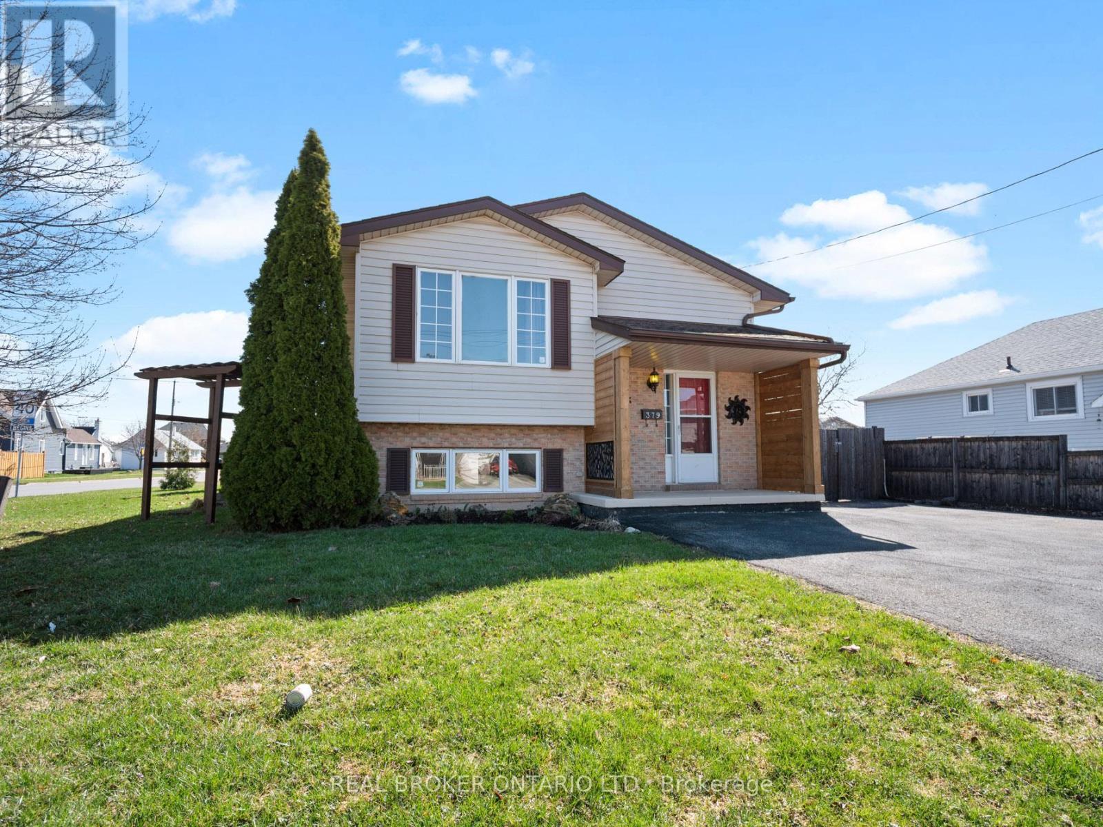 379 Southworth Street S, Welland (Lincoln/Crowland), ON - Indoor Photo Showing Other Room