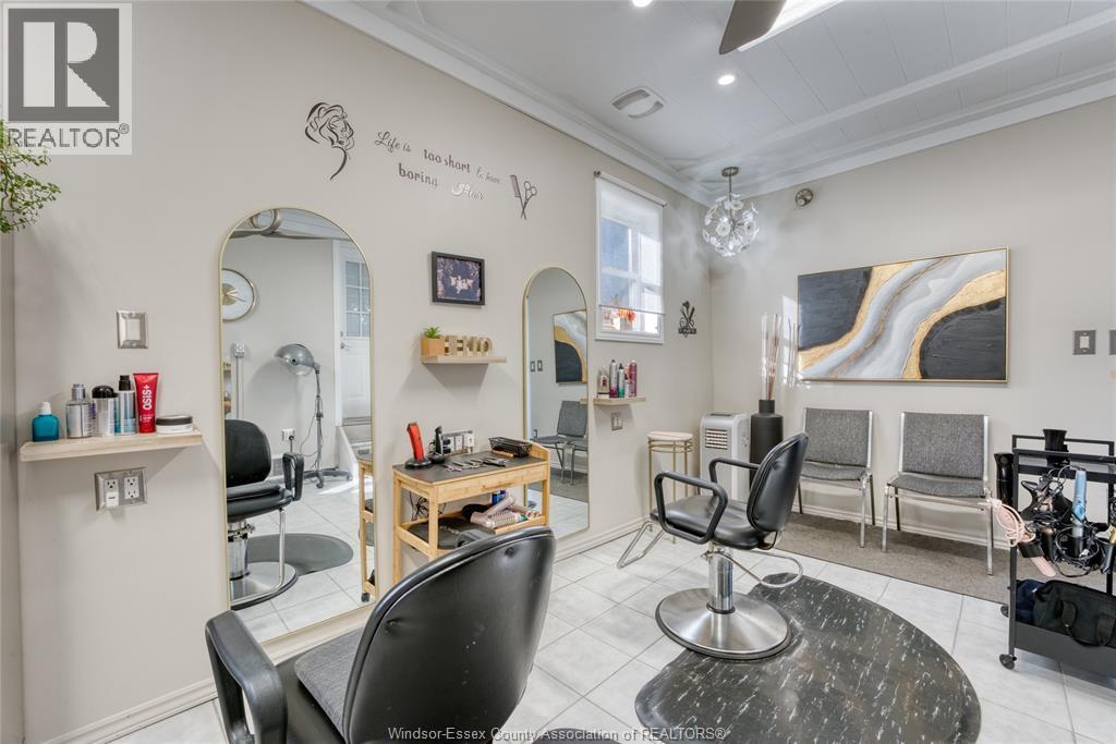 111 Danforth, Leamington, ON - Indoor Photo Showing Office