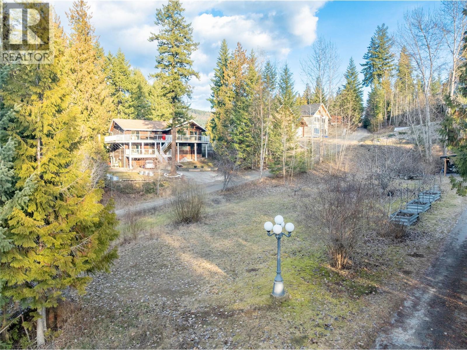 2486 Centennial Drive, Blind Bay, BC