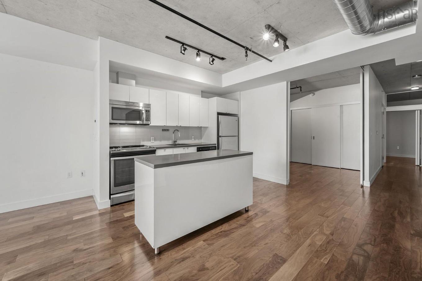 527 1065 Barrington Street, Halifax, NS