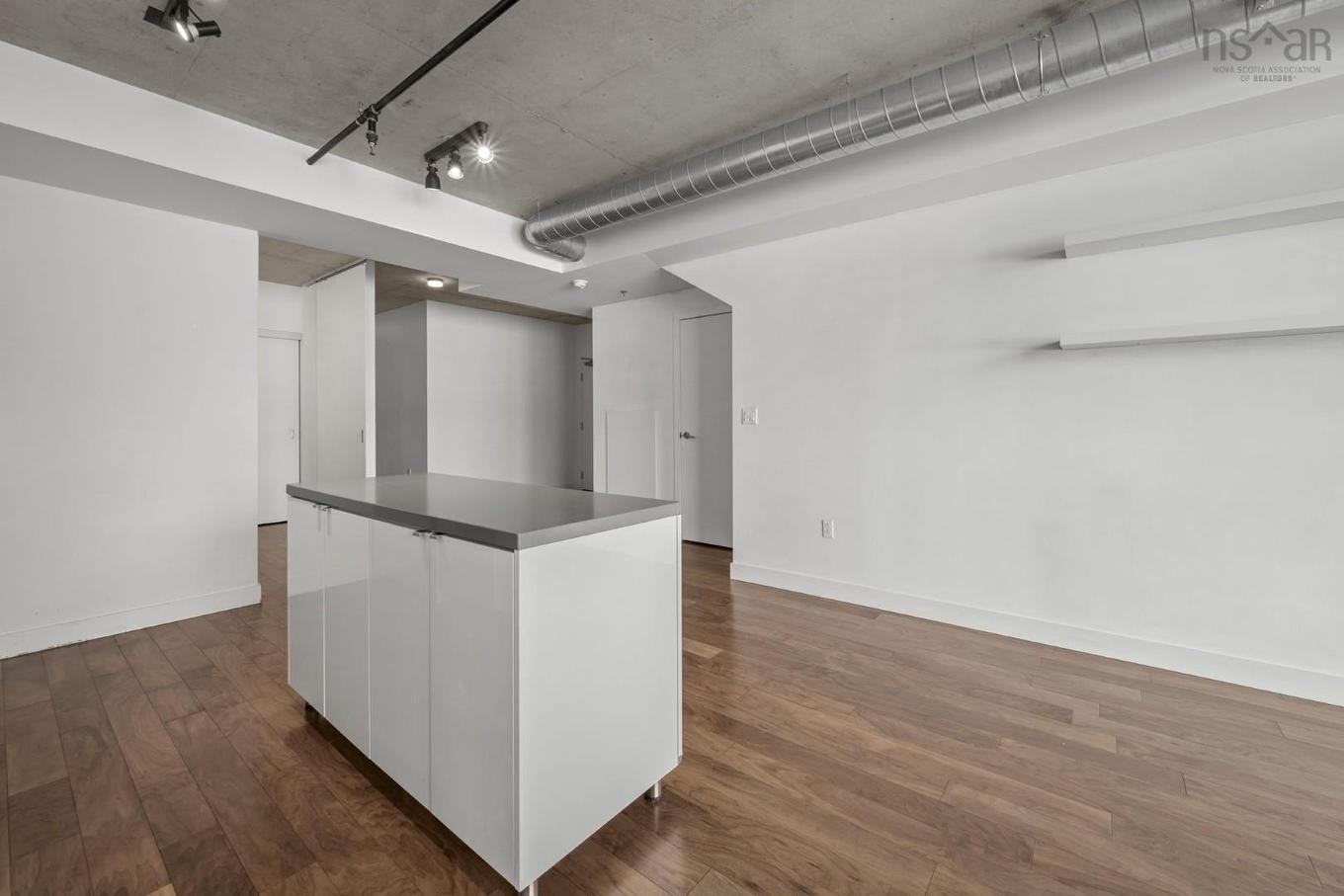 527 1065 Barrington Street, Halifax, NS