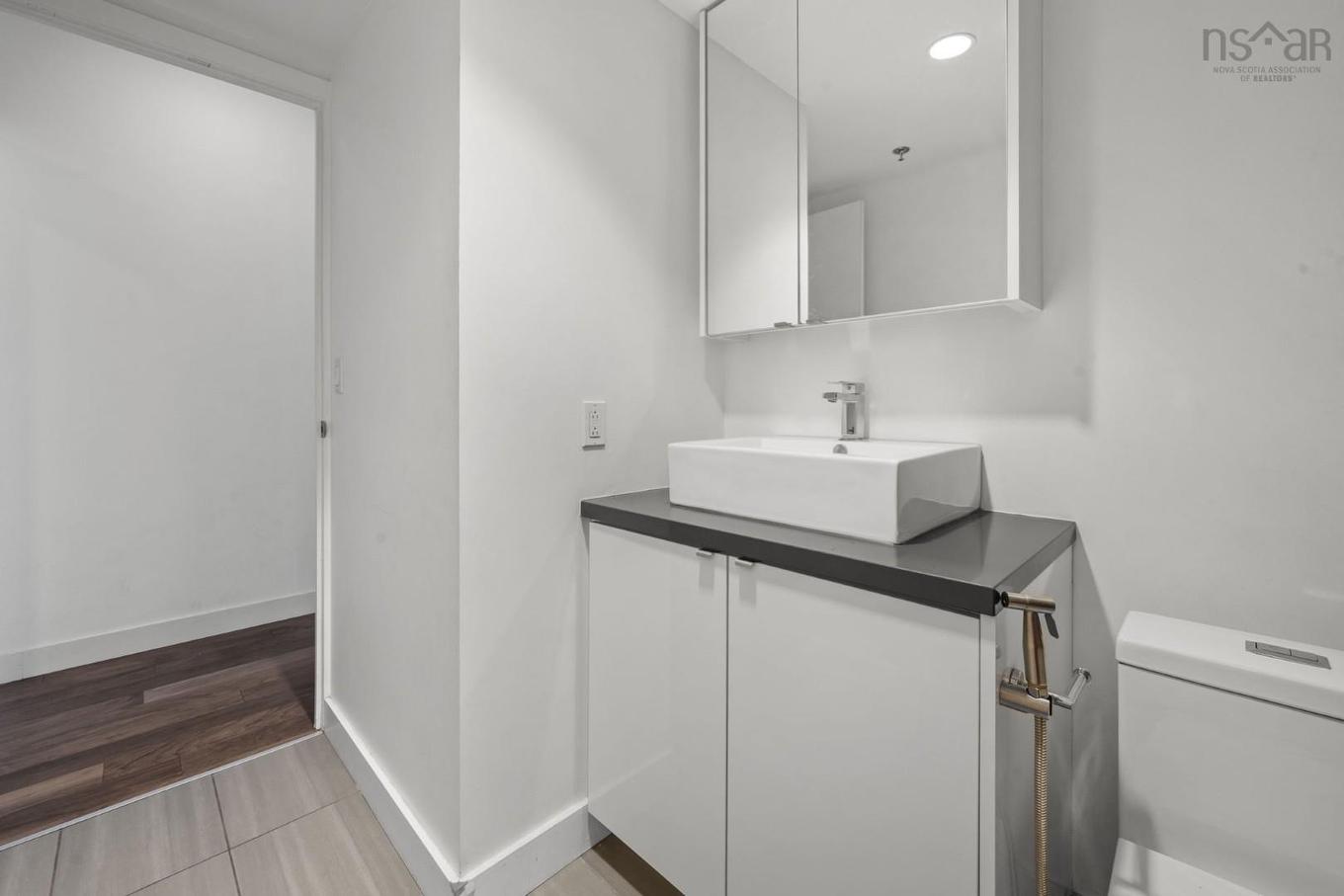 527 1065 Barrington Street, Halifax, NS