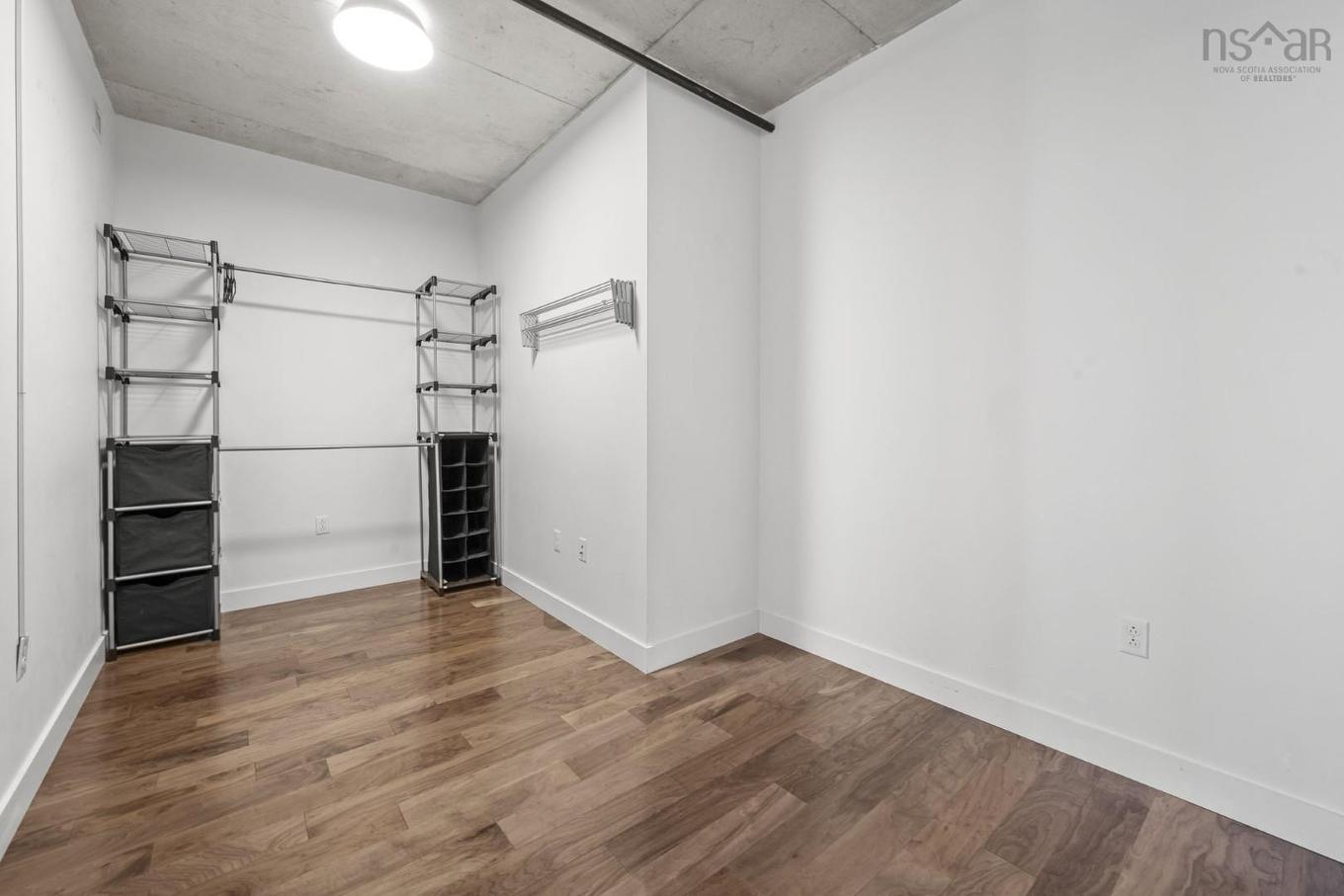 527 1065 Barrington Street, Halifax, NS