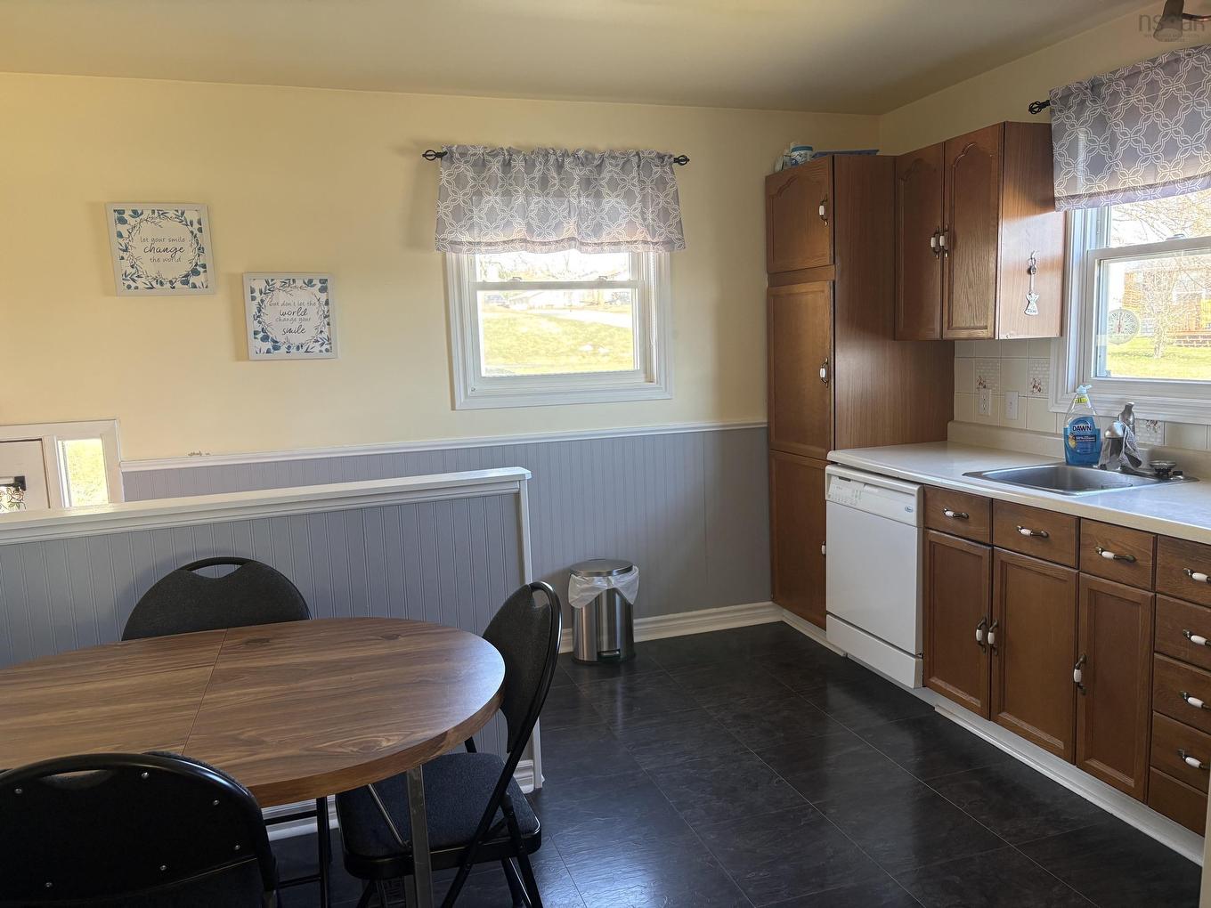 9 Terrace Avenue, Stellarton, NS