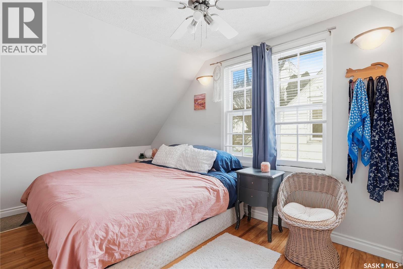 215 Ash Street E, Saskatoon, SK - Indoor Photo Showing Bedroom
