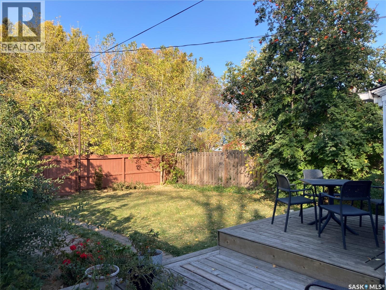 215 Ash Street E, Saskatoon, SK - Outdoor With Deck Patio Veranda